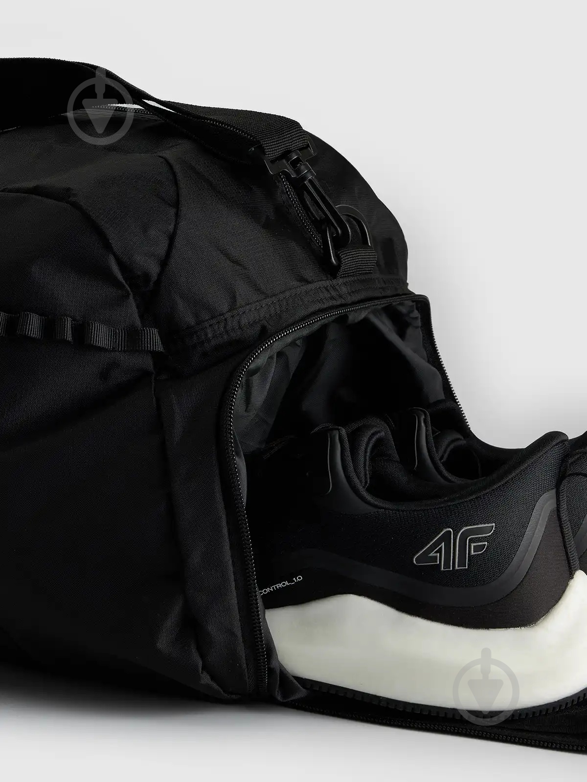 Сумка 4F Training Bag U109 4FWSS27ATBAU109-20S черный - фото 4