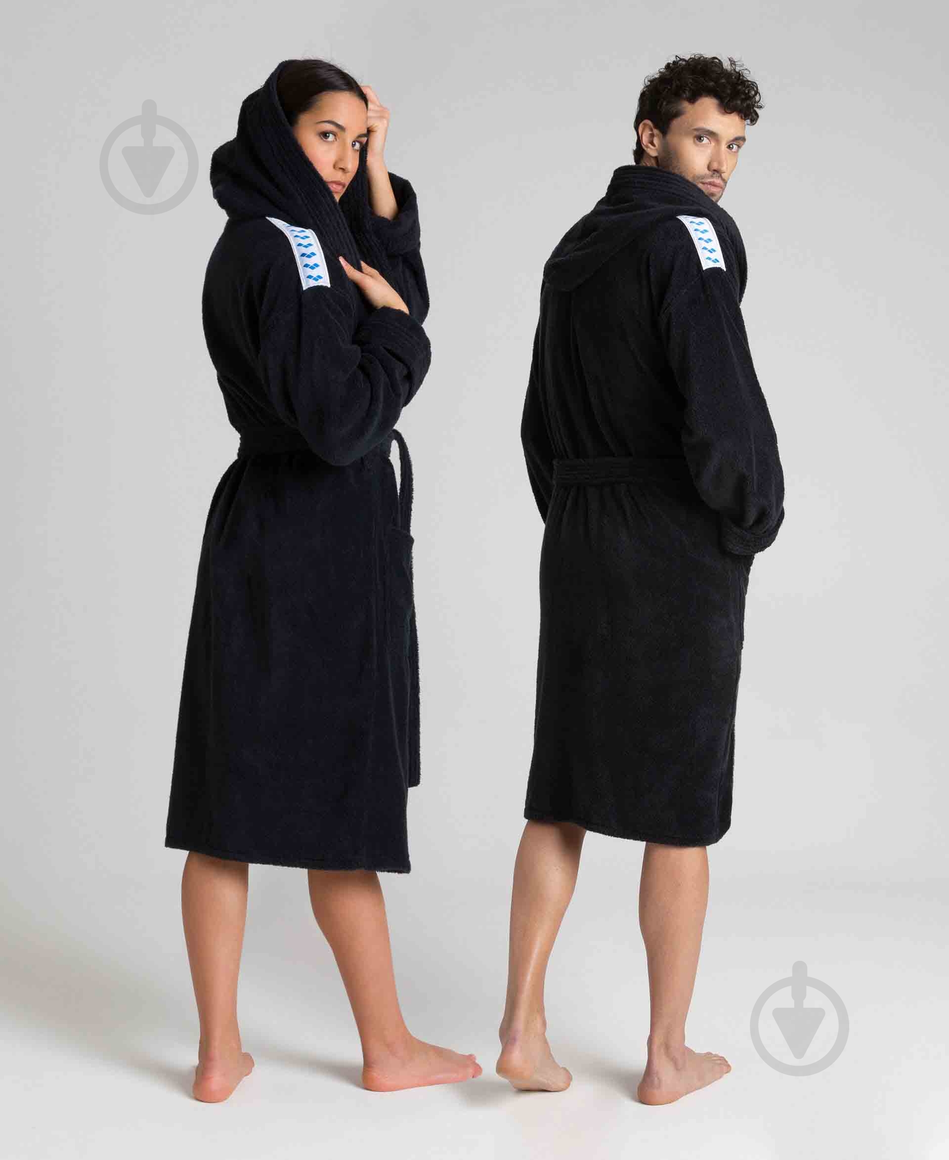 ХалатArena CORE SOFT ROBE р. M черный 001756-501 - фото 1