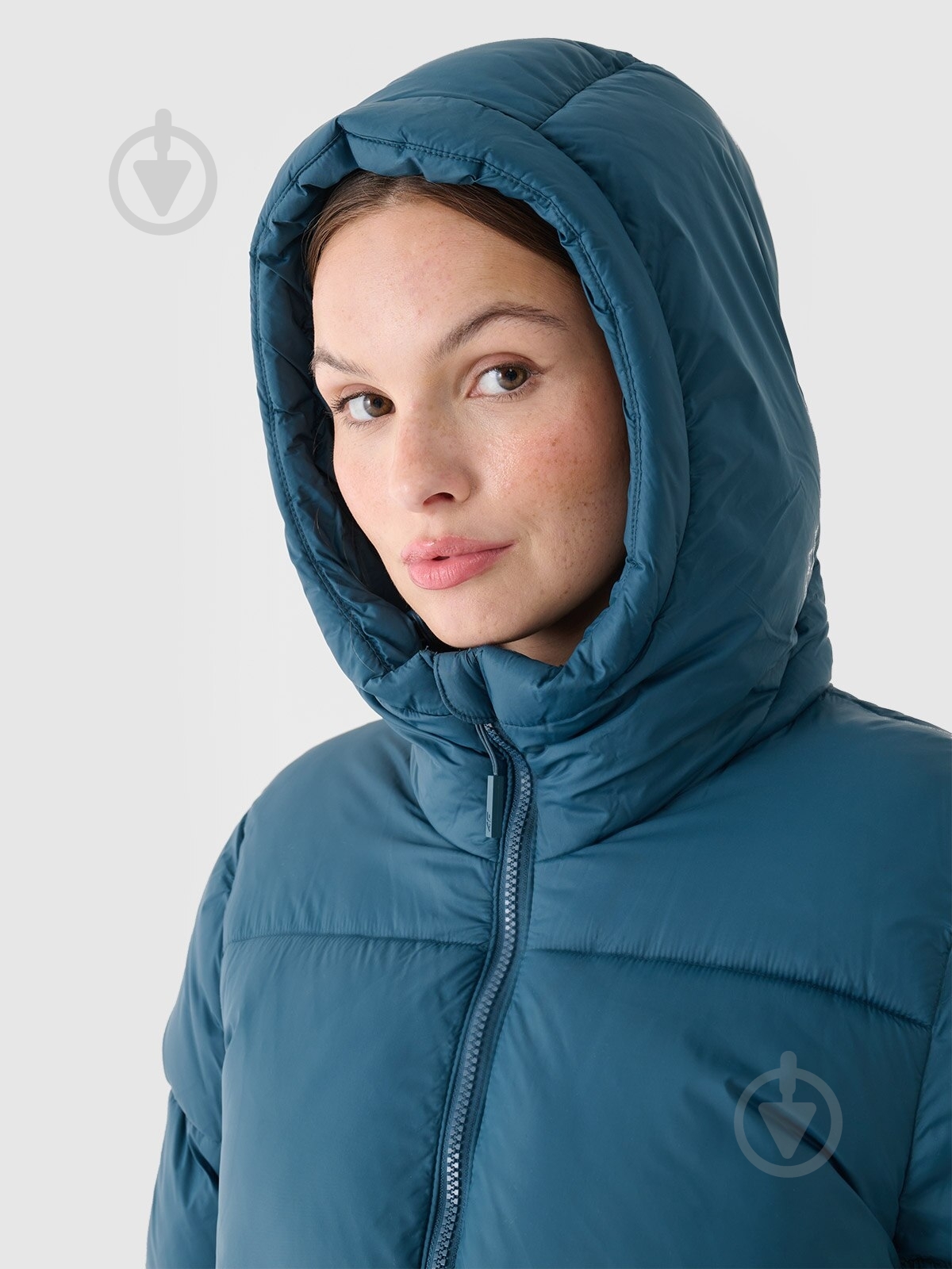Пуховик жіночий зимовий 4F DOWN JACKET F475 4FWAW24TDJAF475-46S р.L синій - фото 3 Пуховик жіночий зимовий 4F DOWN JACKET F475 4FWAW24TDJAF475-46S р.L синій - фото 3
