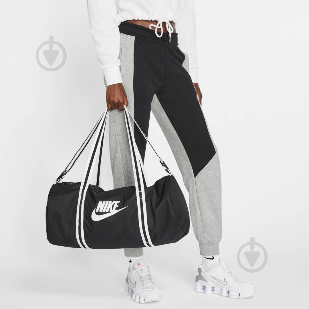 Сумка Nike NK HERITAGE DUFF BA6147-010 черный - фото 3 Сумка Nike NK HERITAGE DUFF BA6147-010 черный - фото 3