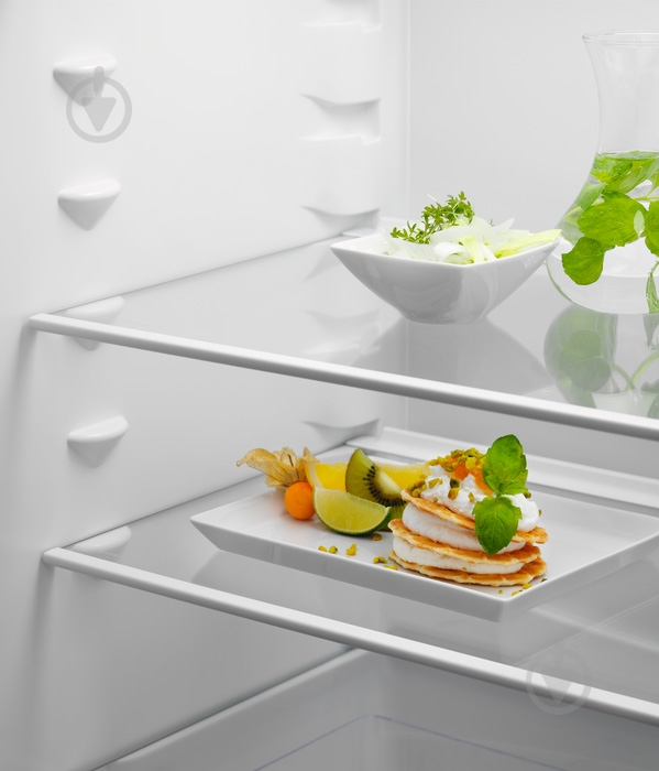 Вбудовуваний холодильник Electrolux ERD6DE18S1 - фото 6