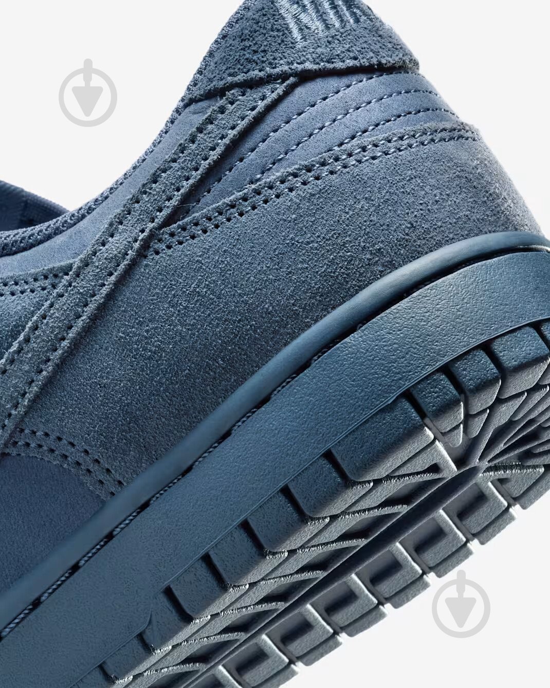 Кросівки Nike DUNK LOW RETRO SE NUBUCK IB6651-400 р.44 - фото 8 Кросівки Nike DUNK LOW RETRO SE NUBUCK IB6651-400 р.44 - фото 8