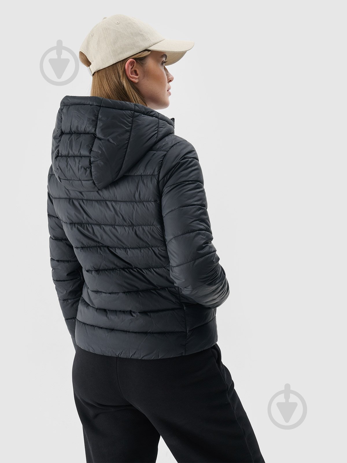 Куртка жіноча демісезонна 4F DOWN JACKET F468 4FWAW24TDJAF468-20S р.XS чорна - фото 4