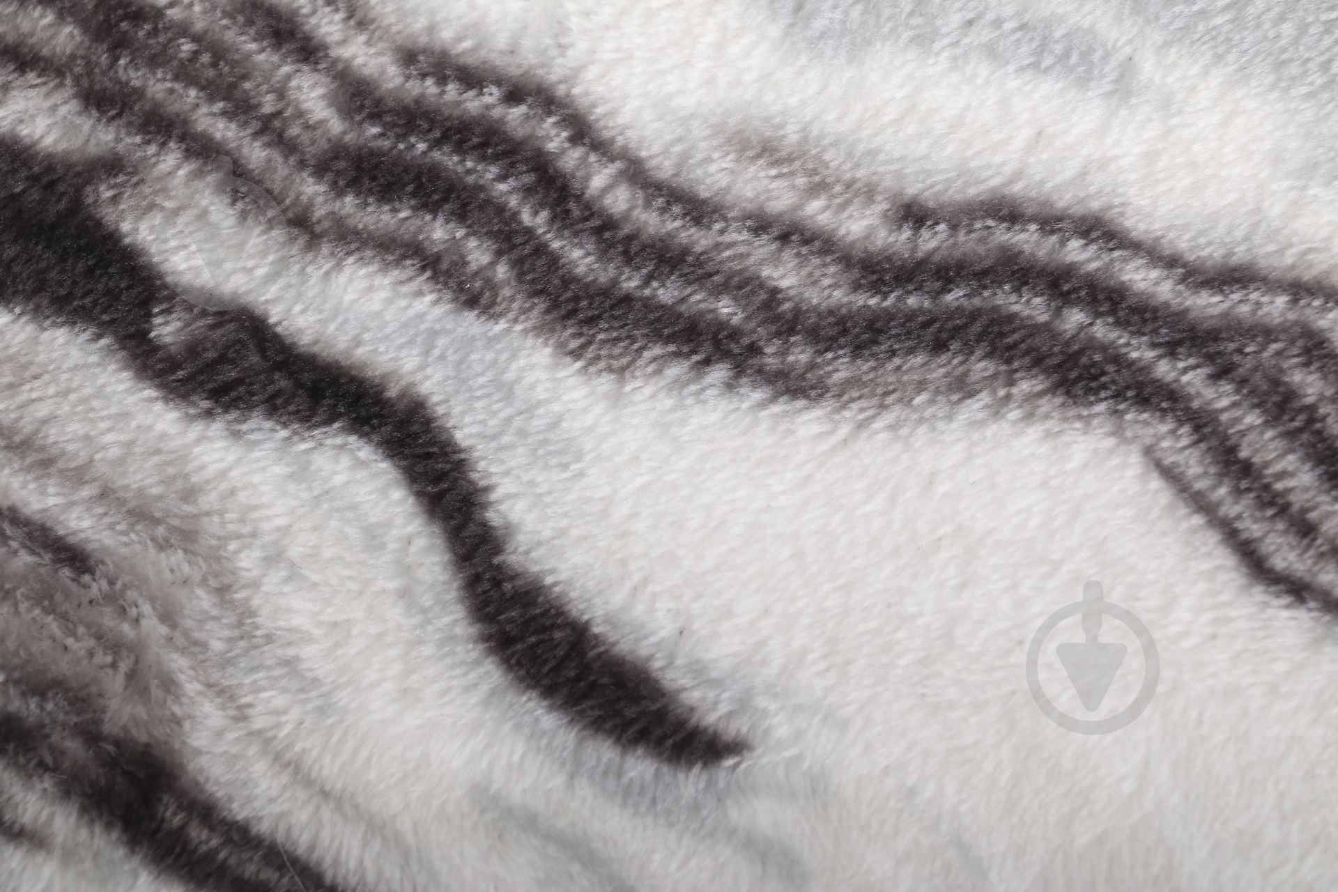 Плед Flannel Marble 127x152 см бежевый с рисунком La Nuit - фото 3 Плед Flannel Marble 127x152 см бежевый с рисунком La Nuit - фото 3