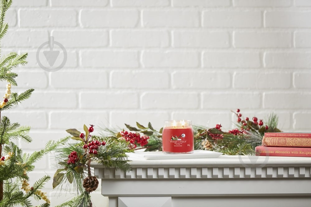 Свеча ароматическая Yankee Candle Christmas Eve (Сочельник) Medium (1631837E) - фото 3