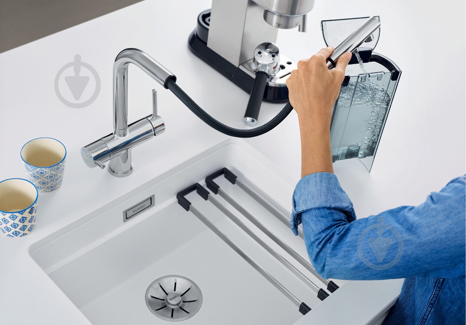 Змішувач для кухні Blanco 526694 FONTAS-S II SATIN GOLD - фото 4 Змішувач для кухні Blanco 526694 FONTAS-S II SATIN GOLD - фото 4