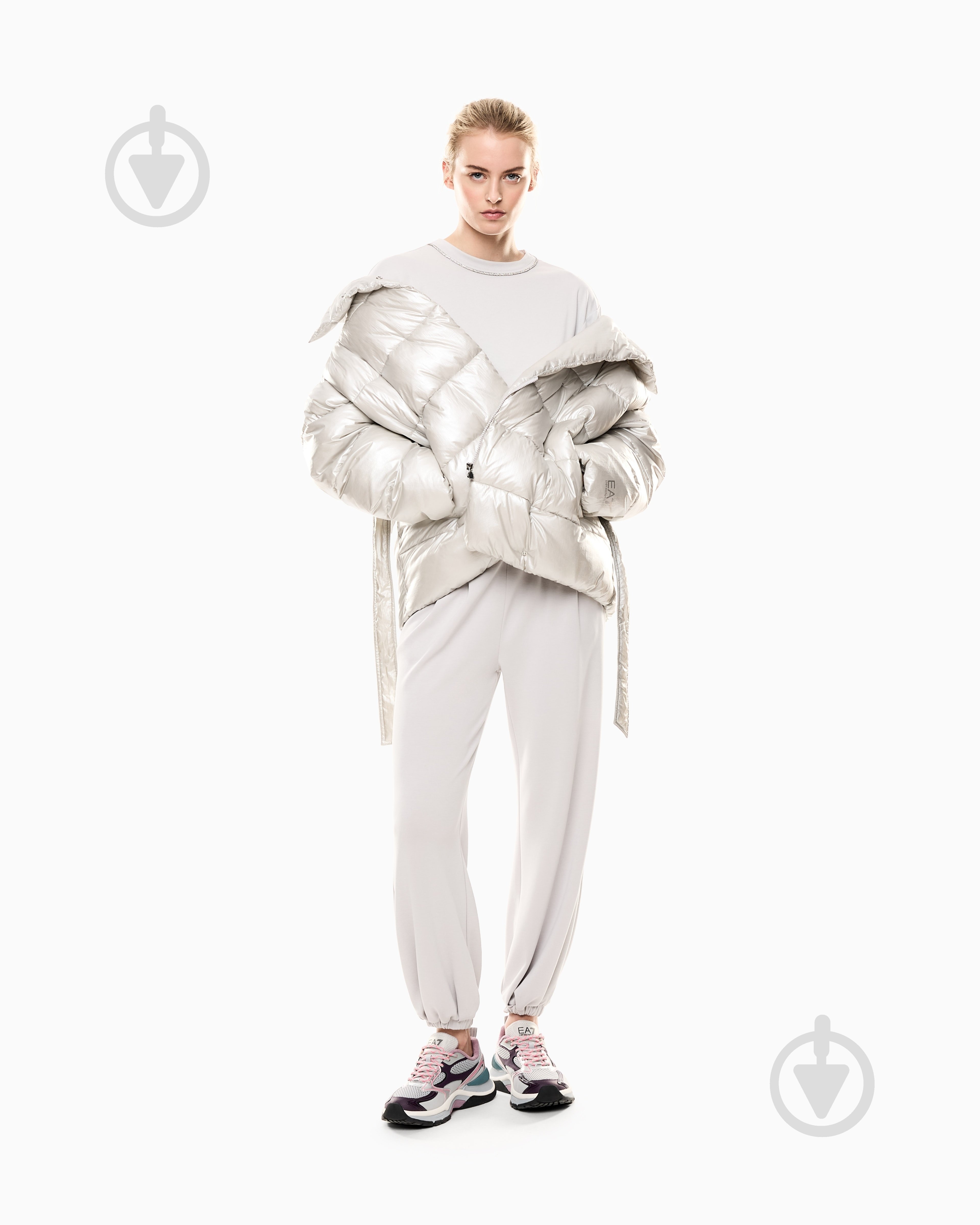 Куртка EA7 PRECIOUS W CABAN ECO DOWN EXTRA PADDED 7W000448-AF15913-U9001 р.S - фото 4 Куртка EA7 PRECIOUS W CABAN ECO DOWN EXTRA PADDED 7W000448-AF15913-U9001 р.S - фото 4