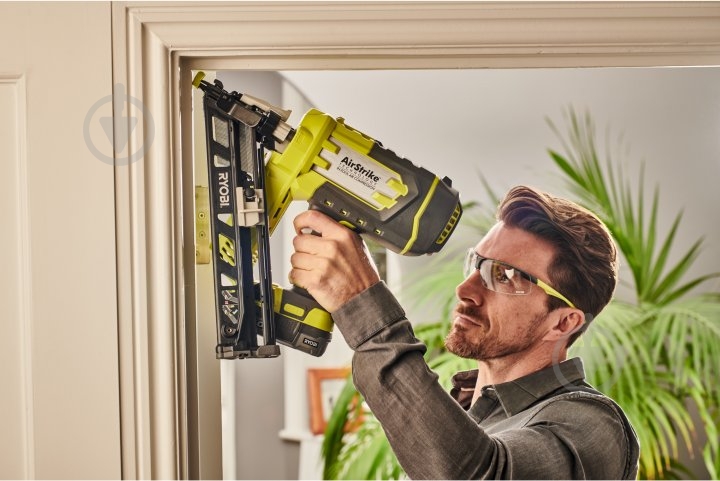 Степлер аккумуляторный RYOBI ONE+ R15GN18-0 - фото 2 Степлер аккумуляторный RYOBI ONE+ R15GN18-0 - фото 2