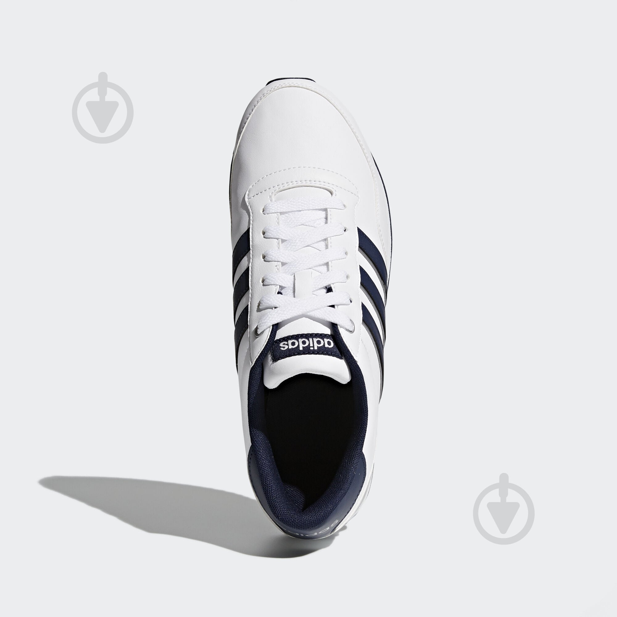 Кросівки чоловічі зимові Adidas JOGGER CL AW4074 р.43 1/3 білі - фото 2