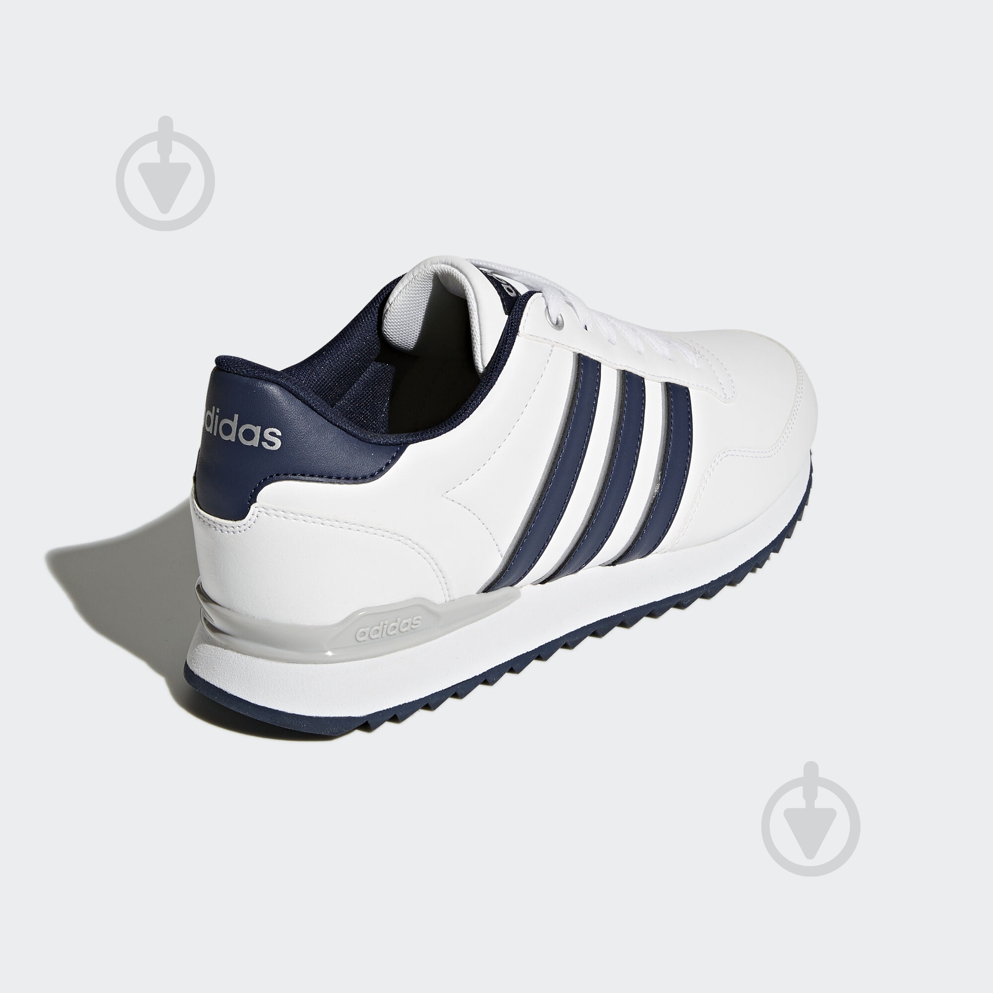 Кросівки чоловічі зимові Adidas JOGGER CL AW4074 р.43 1/3 білі - фото 5