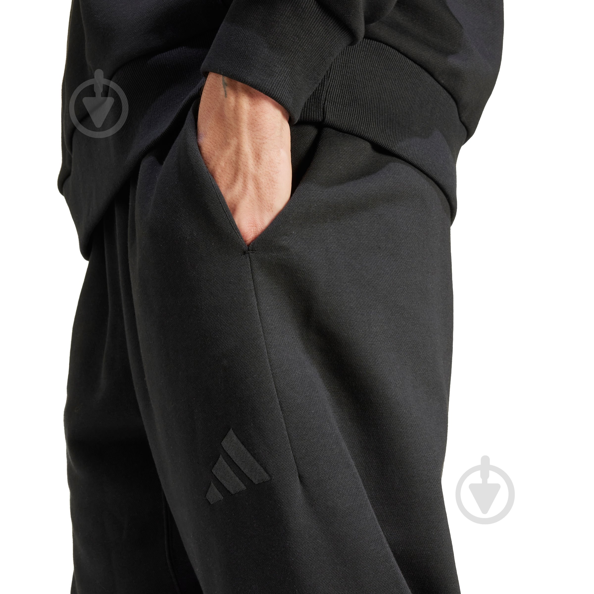 Брюки Adidas M A SZN FL PT IX1252 р. L черный - фото 3