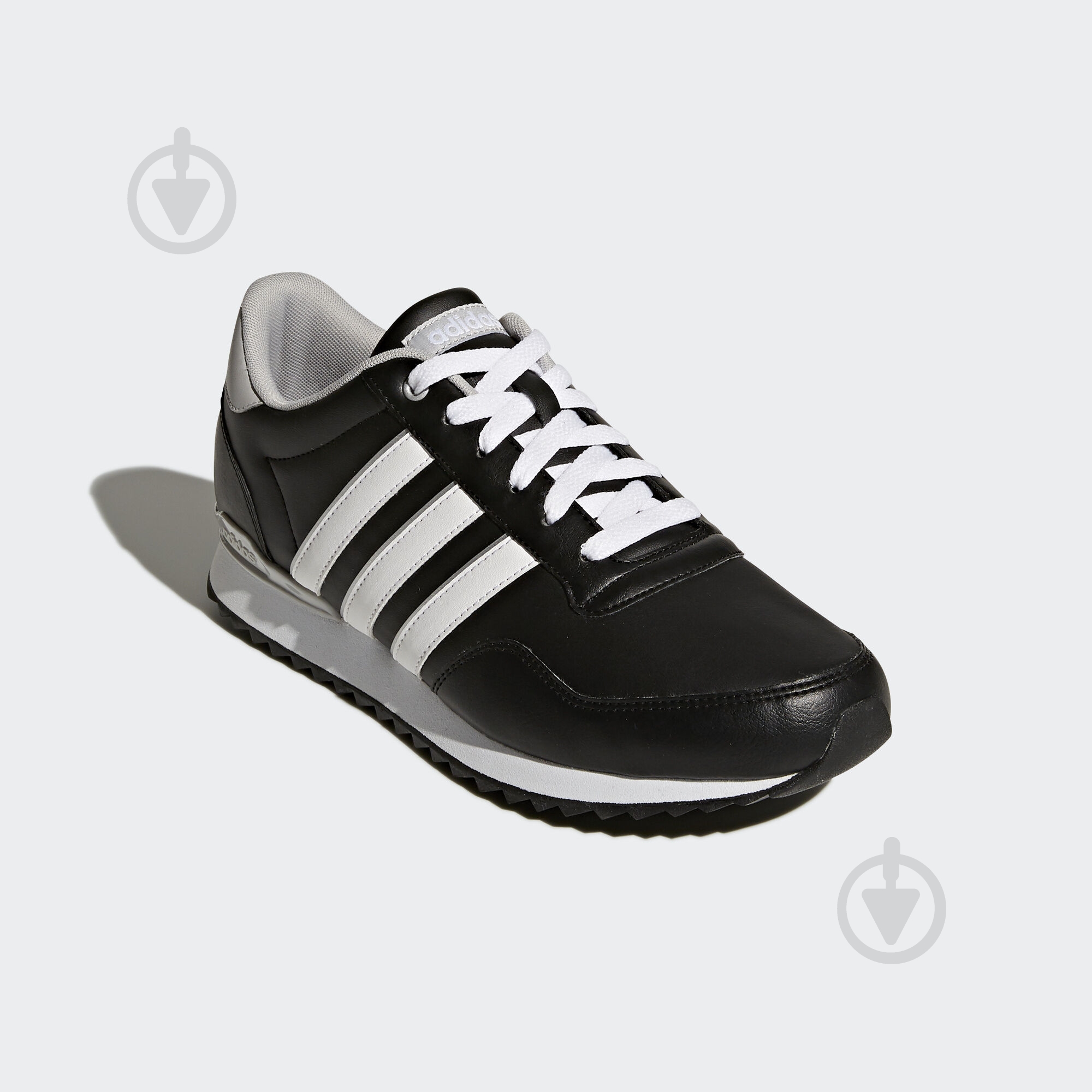 Кроссовки мужские зимние Adidas JOGGER CL BB9682 р.44 черные - фото 4