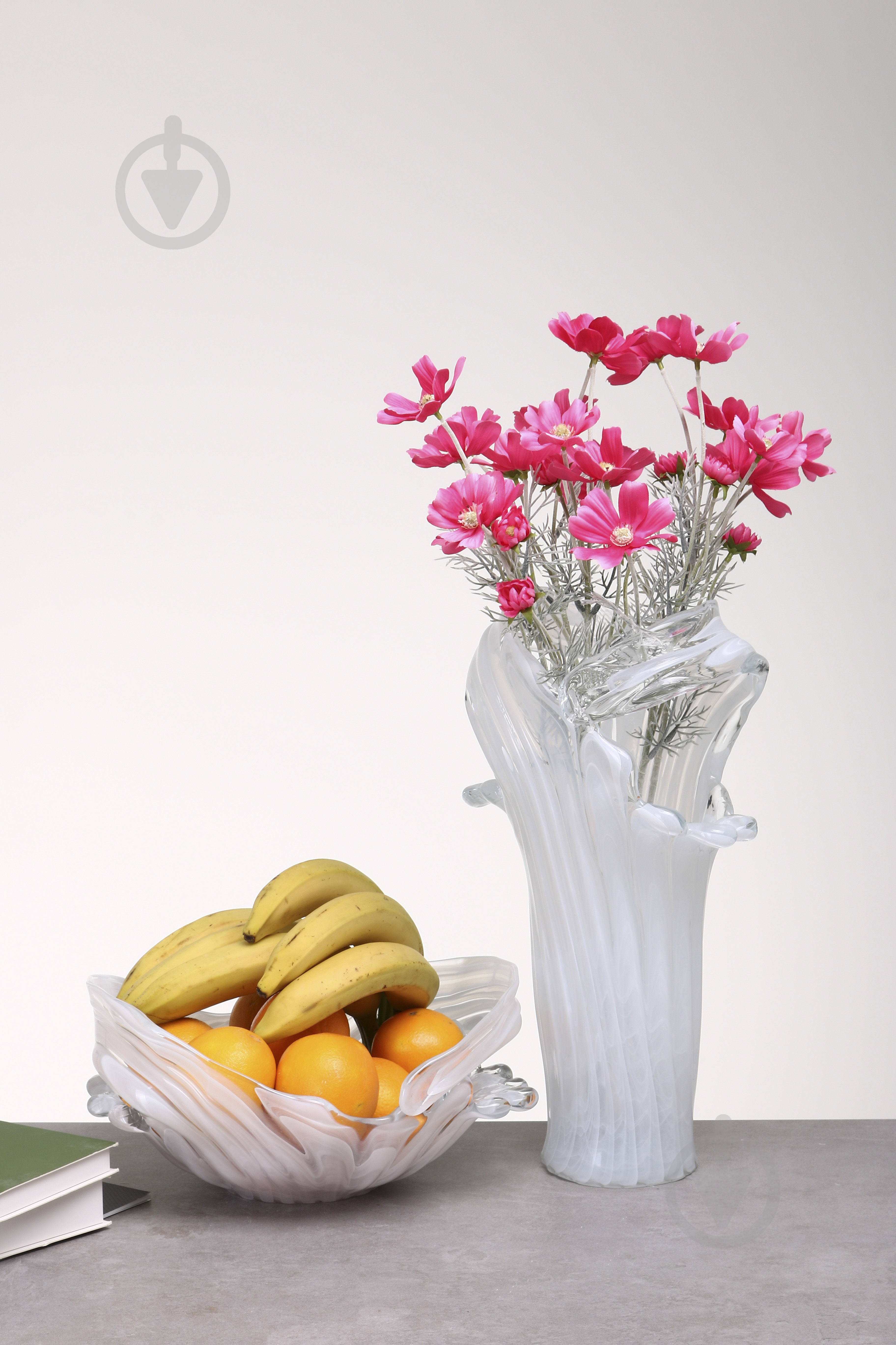 Ваза скляна Antonio Tammaro Abbraccio 40 см біла - фото 4 Ваза скляна Antonio Tammaro Abbraccio 40 см біла - фото 4