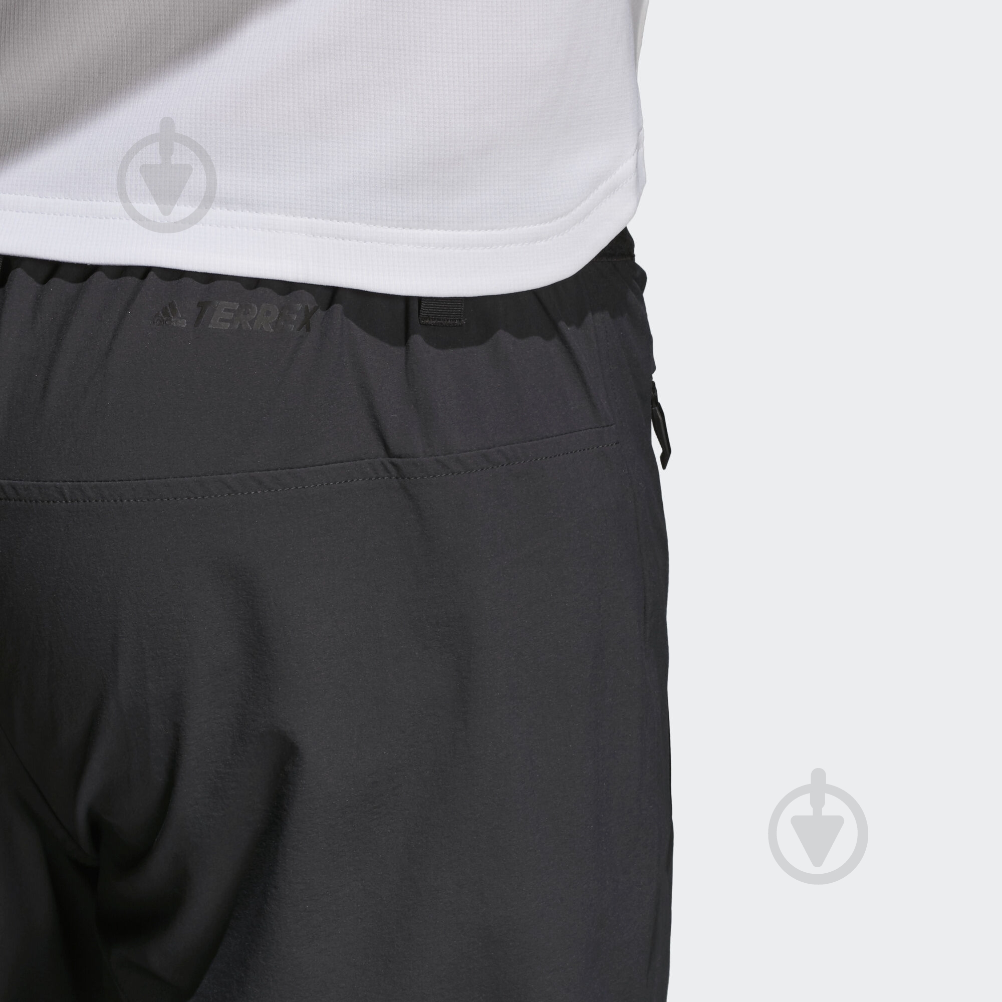 Брюки Adidas Multi Pants DU6973 р. 54 черный - фото 7