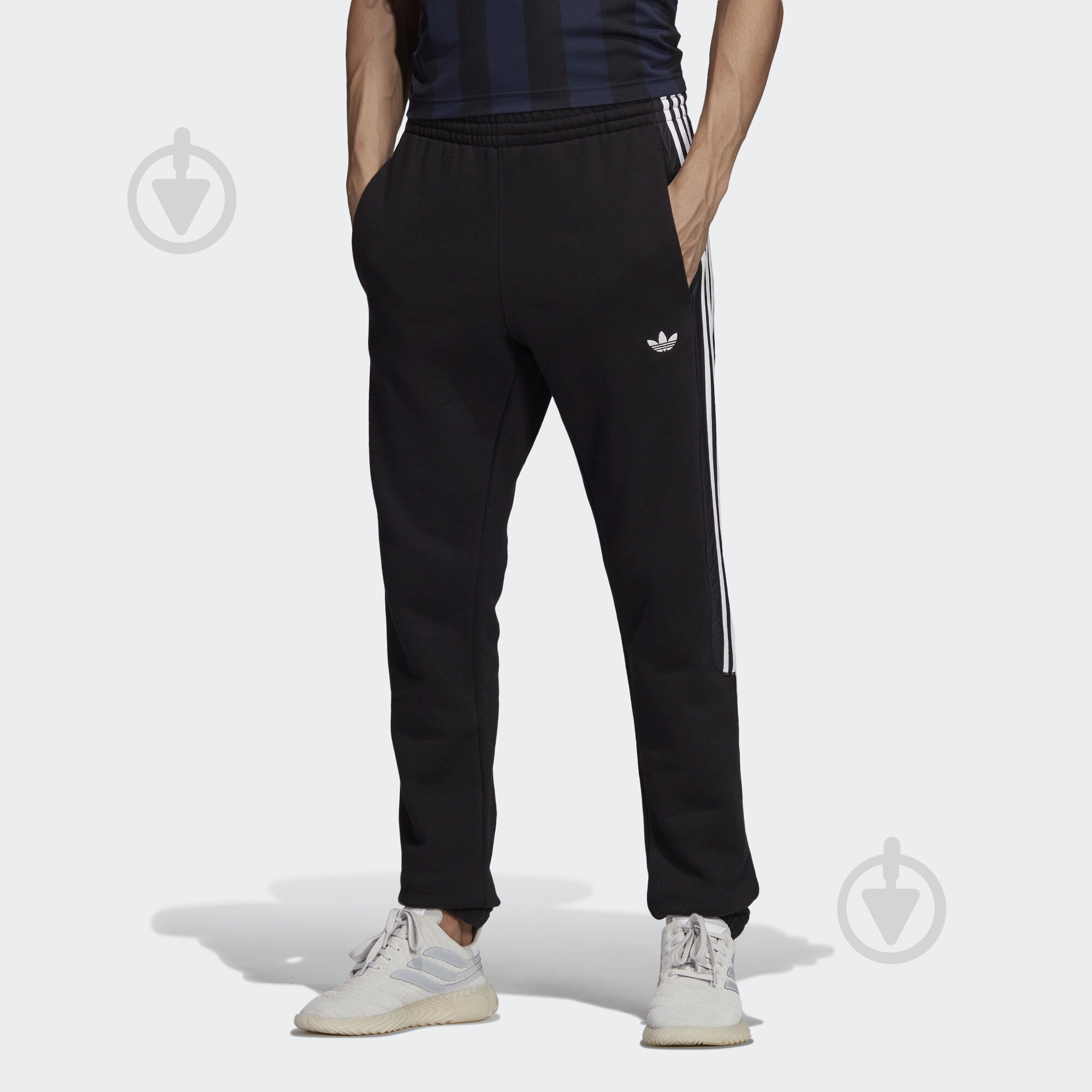 Штани Adidas RADKIN SP DU8137 р. M чорний - фото 3