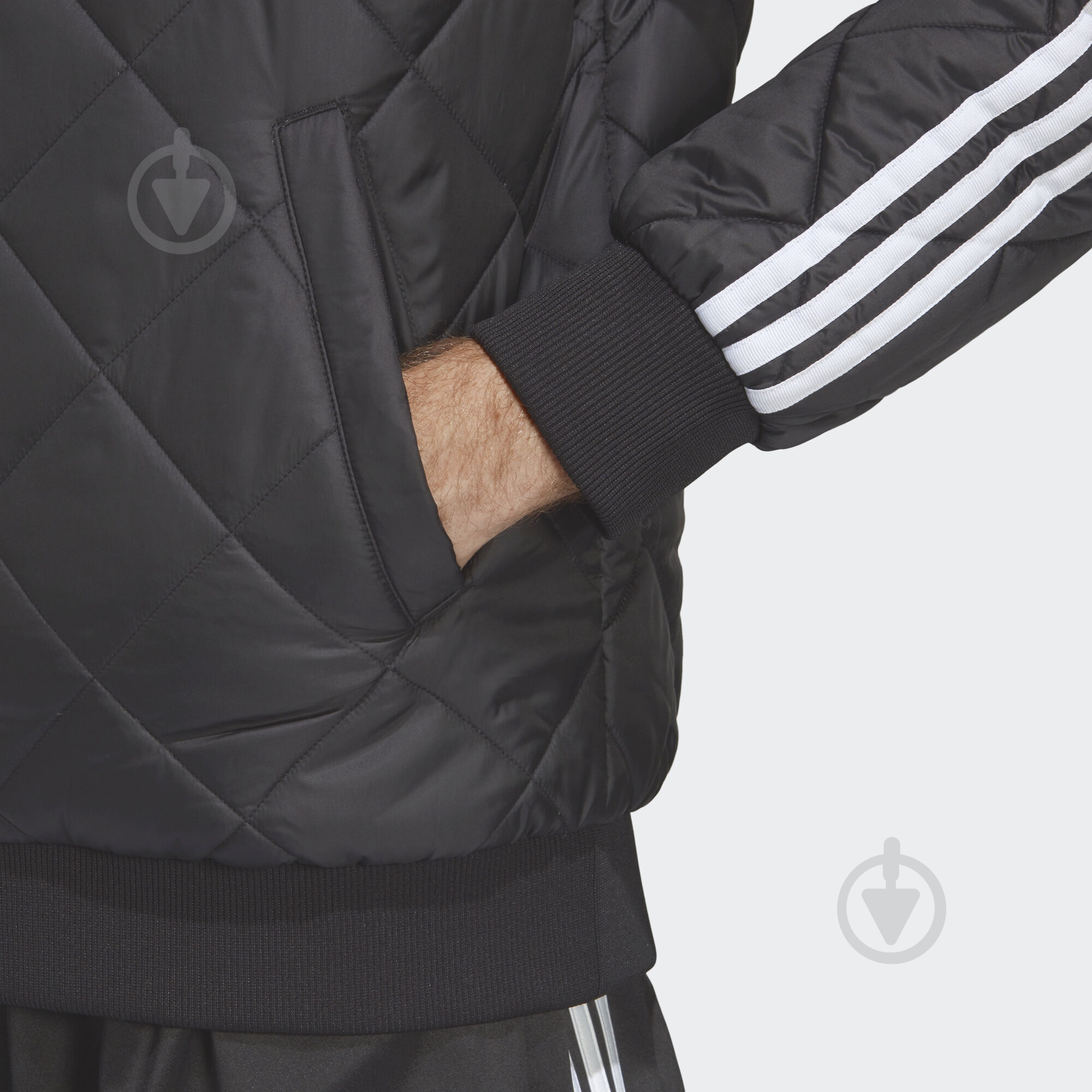 Ветровка Adidas SST QUILTED DV2302 р.S черная - фото 5