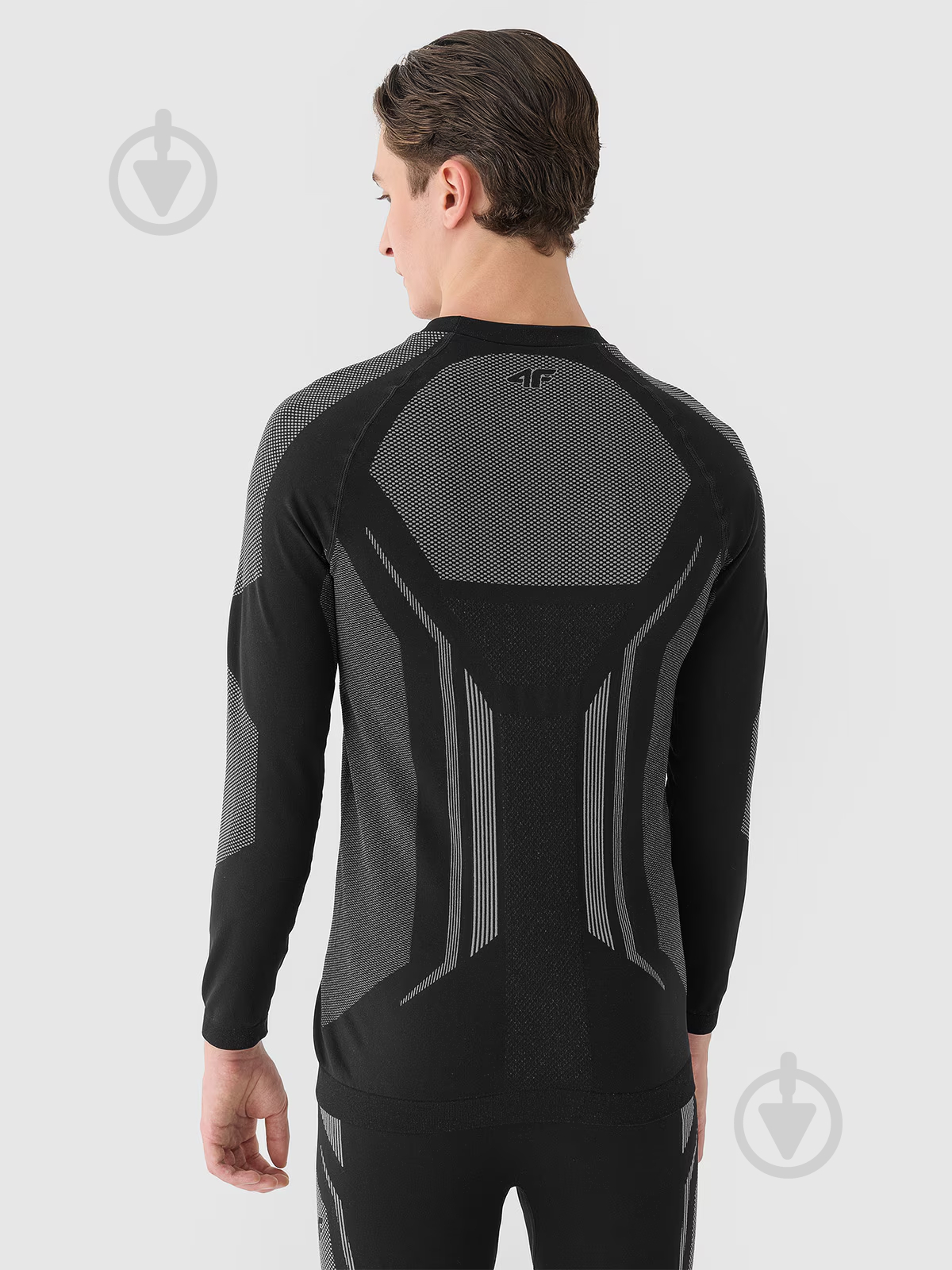 Термокофта 4F SEAMLESS UNDERWEAR M165 4FWAW24USEAM165-20S р.2XL-3XL чорний - фото 2