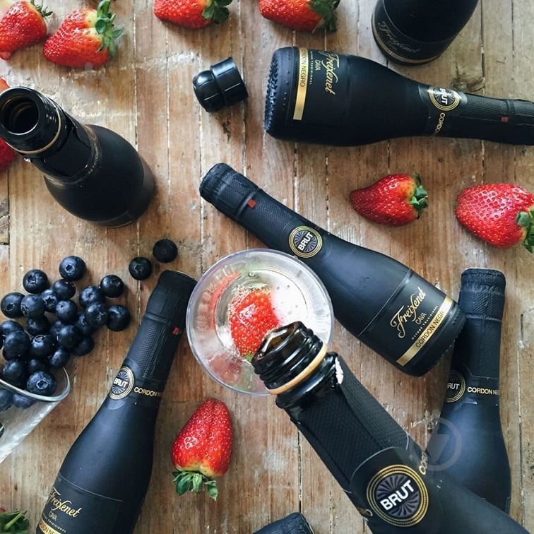 Вино игристое FREIXENET Cordon Negro Cava белое брют 0,2 л - фото 3