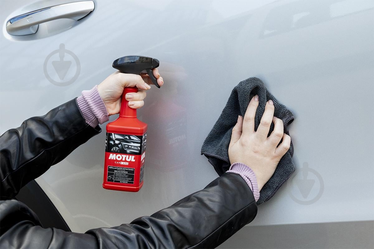 Очиститель кузова Motul Express Shine 500 мл - фото 5 Очиститель кузова Motul Express Shine 500 мл - фото 5