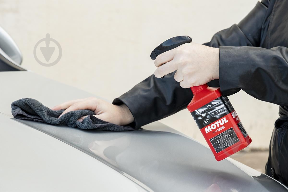 Очиститель кузова Motul Express Shine 500 мл - фото 6 Очиститель кузова Motul Express Shine 500 мл - фото 6