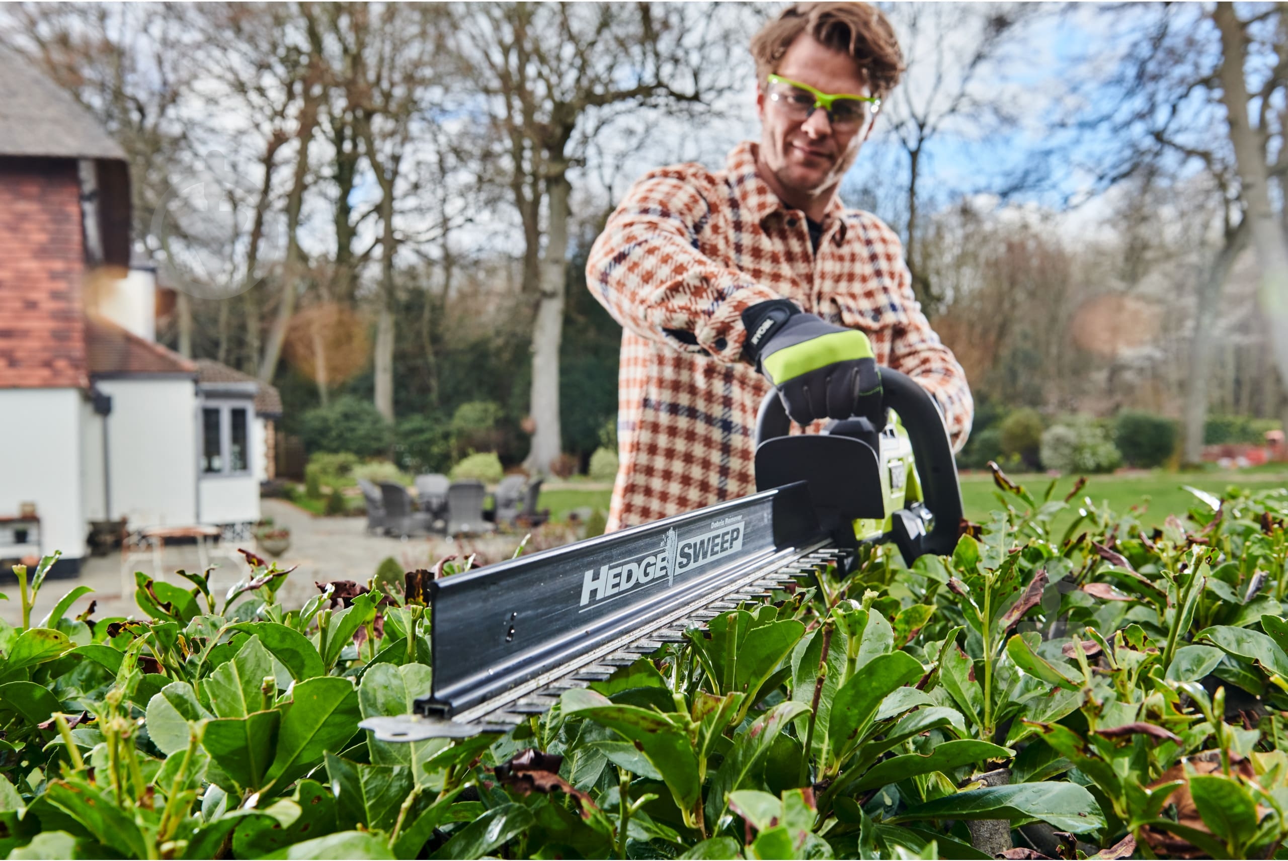 Кущоріз акумуляторний RYOBI 5133005076 - фото 5 Кущоріз акумуляторний RYOBI 5133005076 - фото 5