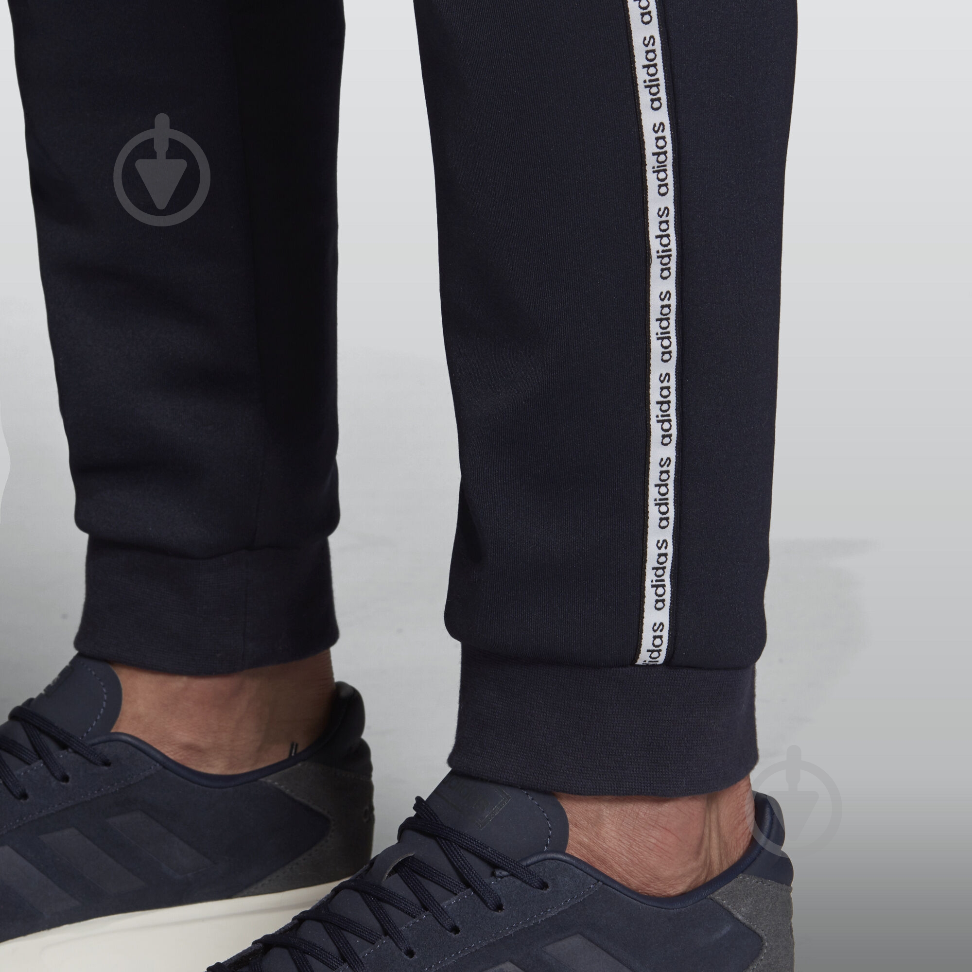 Брюки Adidas M C90 TP EJ9675 р. 3XL темно-синий - фото 6
