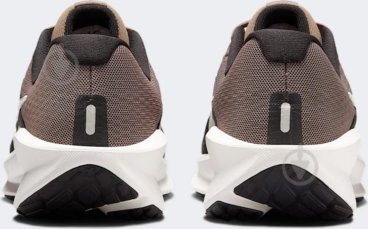 ᐉ Кросівки жіночі Nike W DOWNSHIFTER 13 FD6476-200 р.36 коричневі
