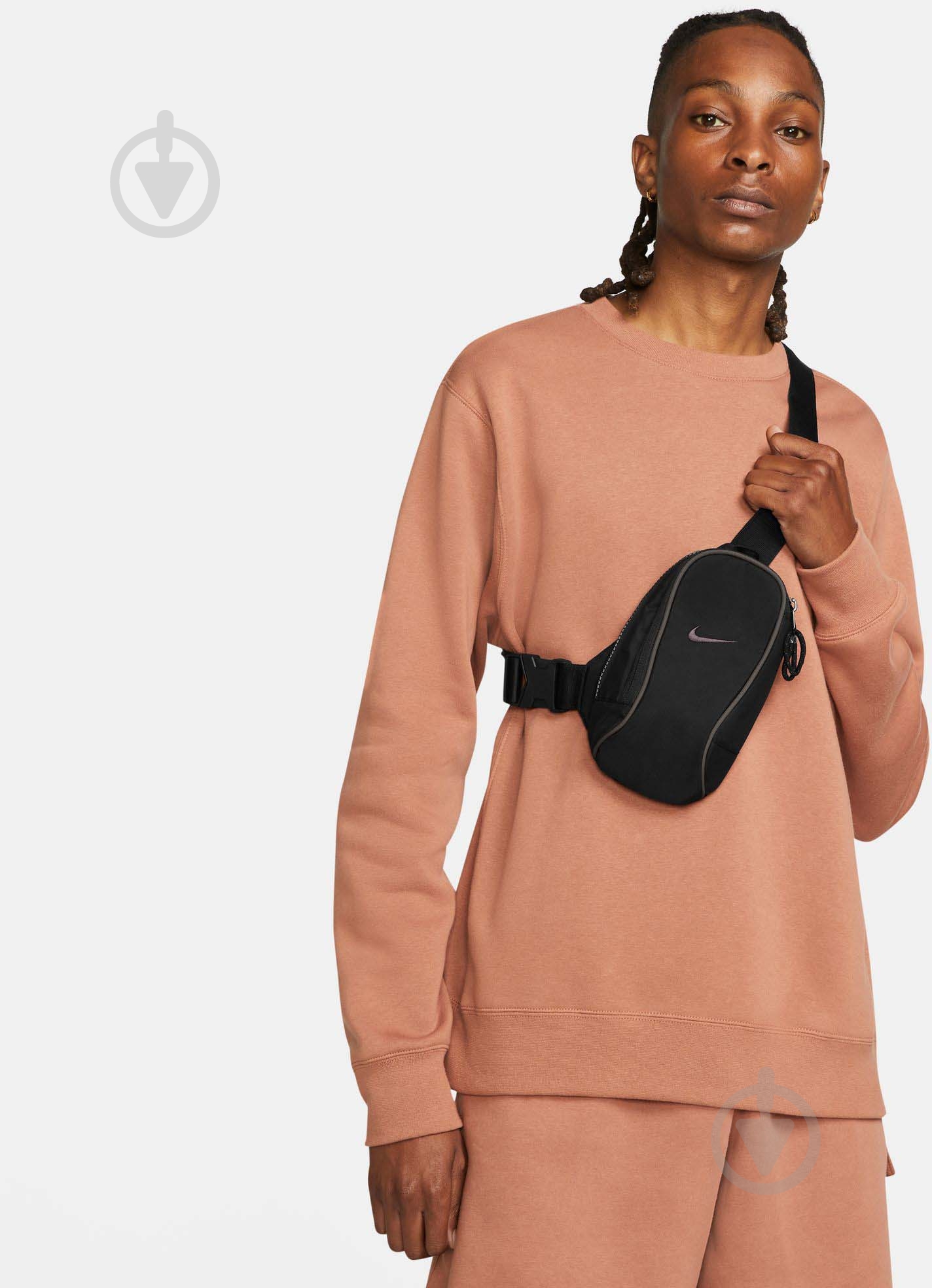 Сумка через плечо Nike Essentials DJ9794-010 1 л черный - фото 7 Сумка через плечо Nike Essentials DJ9794-010 1 л черный - фото 7