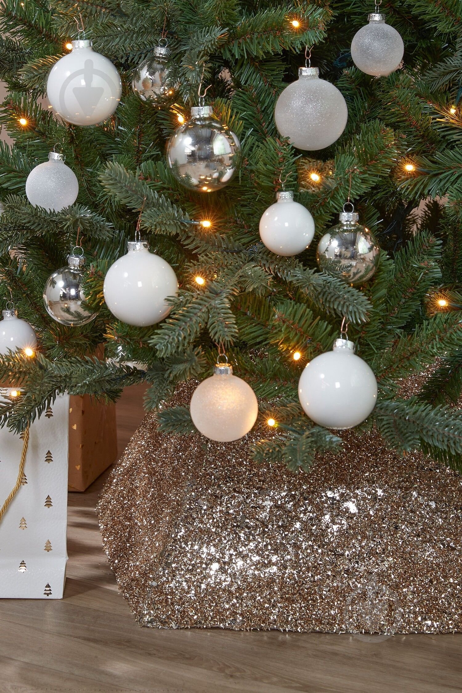 Декорація новорічна Edelman Скатертина під ялинку, складна, золота, поліестер, 30×50 см 1179867 - фото 5 Декорація новорічна Edelman Скатертина під ялинку, складна, золота, поліестер, 30×50 см 1179867 - фото 5