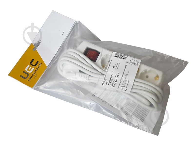 Подовжувач з вимикачем UEC із заземленням 3 гн. білий 3 м WYP10-10-03-03-GS-G-U - фото 2 Подовжувач з вимикачем UEC із заземленням 3 гн. білий 3 м WYP10-10-03-03-GS-G-U - фото 2