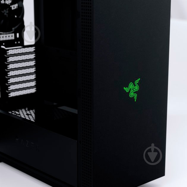 Корпус Razer Tomahawk ATX (RC21-01420100-R3M1) - фото 8