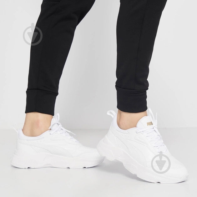 Кросівки жіночі Puma CASSIA SL 38527901 р.37 білі - фото 7 Кросівки жіночі Puma CASSIA SL 38527901 р.37 білі - фото 7