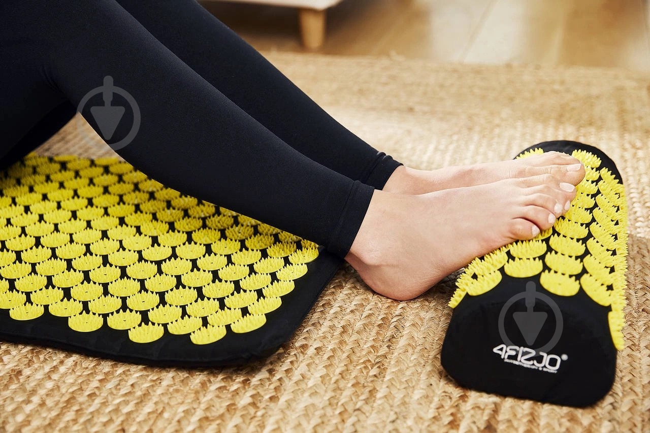 Килимок акупунктурний 4fizjo з валиком Classic Mat XL Аплікатор Кузнєцова 4FJ0087 Black/Yellow - фото 6