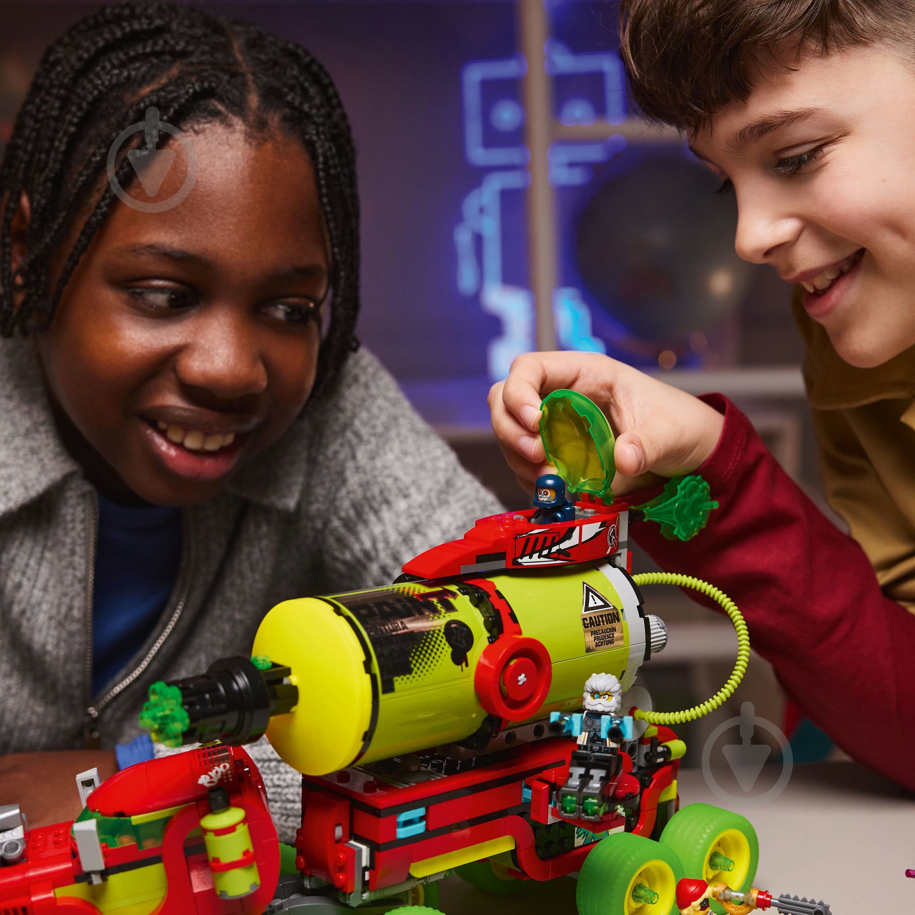 ᐉ Конструктор LEGO DREAMZzz Грузовик Матео с аэрозольной краской