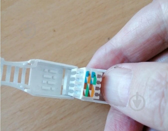 Штекер ЕМТ RJ45 connect 5e 8р8с білий - фото 3