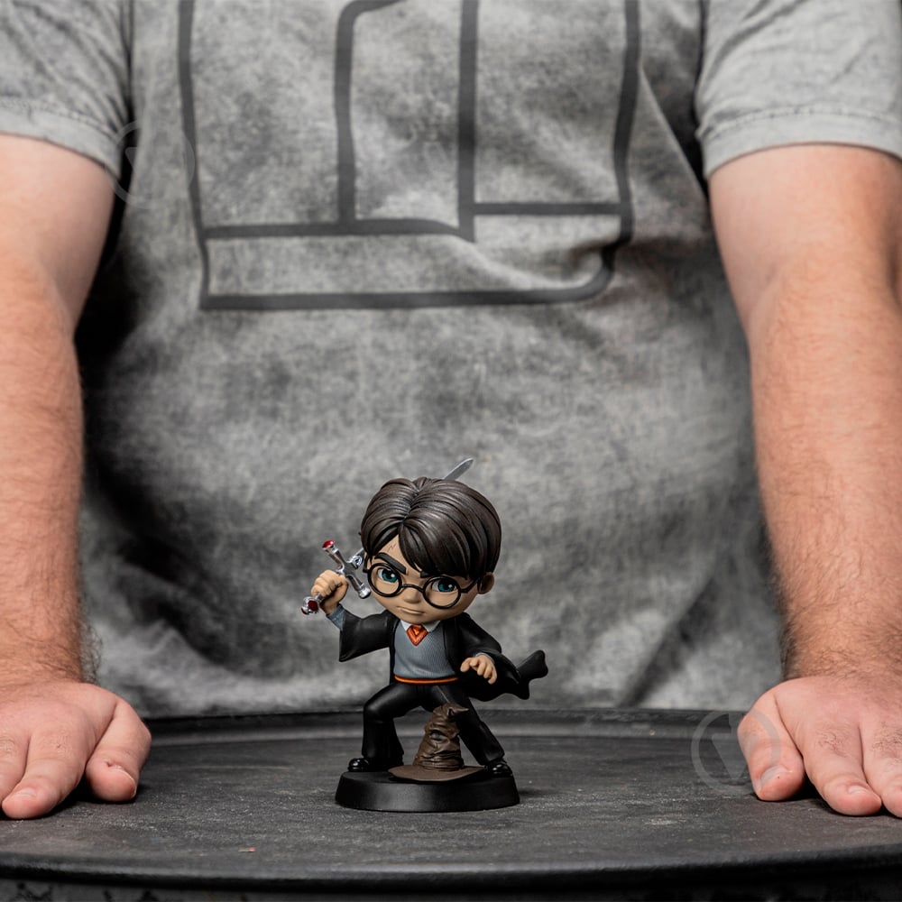 Фигурка HARRY POTTER with Sword of Gryffindor (Гарри Поттер) (WBHPM67922-MC) - фото 4