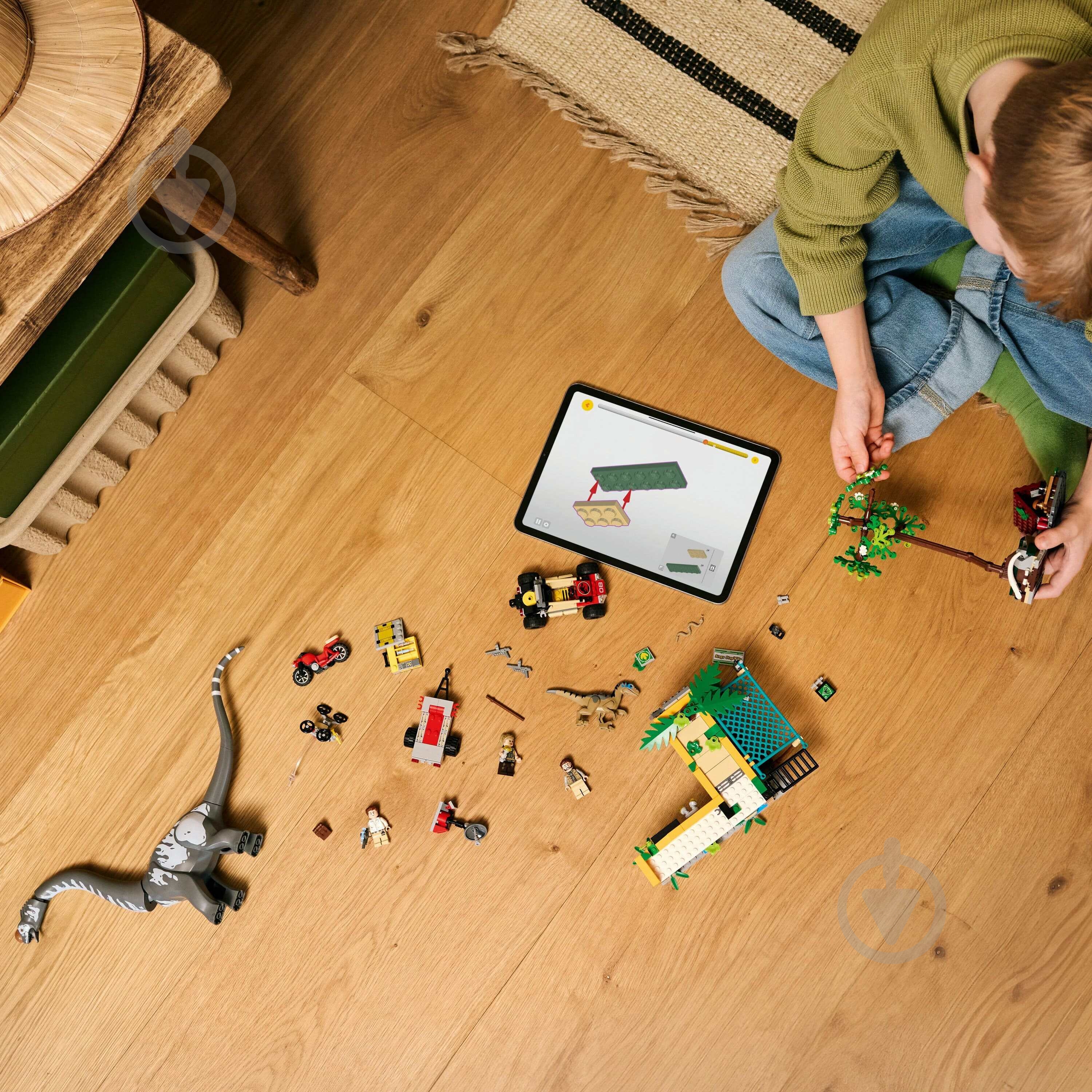 Конструктор LEGO Jurassic World Миссия по отслеживанию раптора и титанозавра 76973 - фото 5 Конструктор LEGO Jurassic World Миссия по отслеживанию раптора и титанозавра 76973 - фото 5