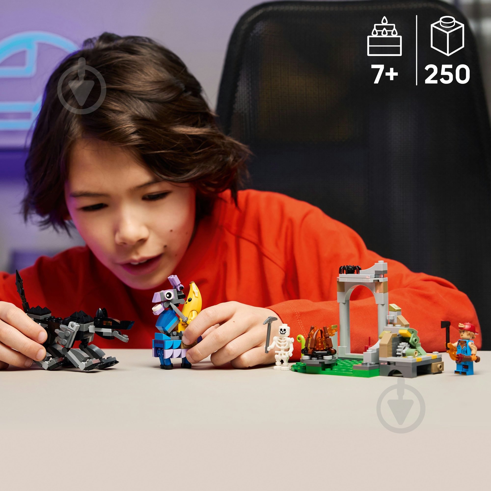 Конструктор LEGO Fortnite Табір Peely та Sparkplug 77075 - фото 4