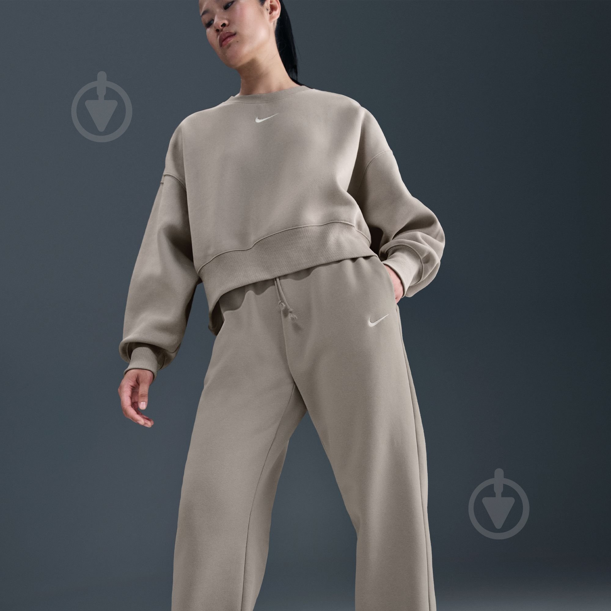 Штани Nike W NSW PHNX FLC HR OS PANT 2 FZ5996-009 р. S бежевий - фото 8