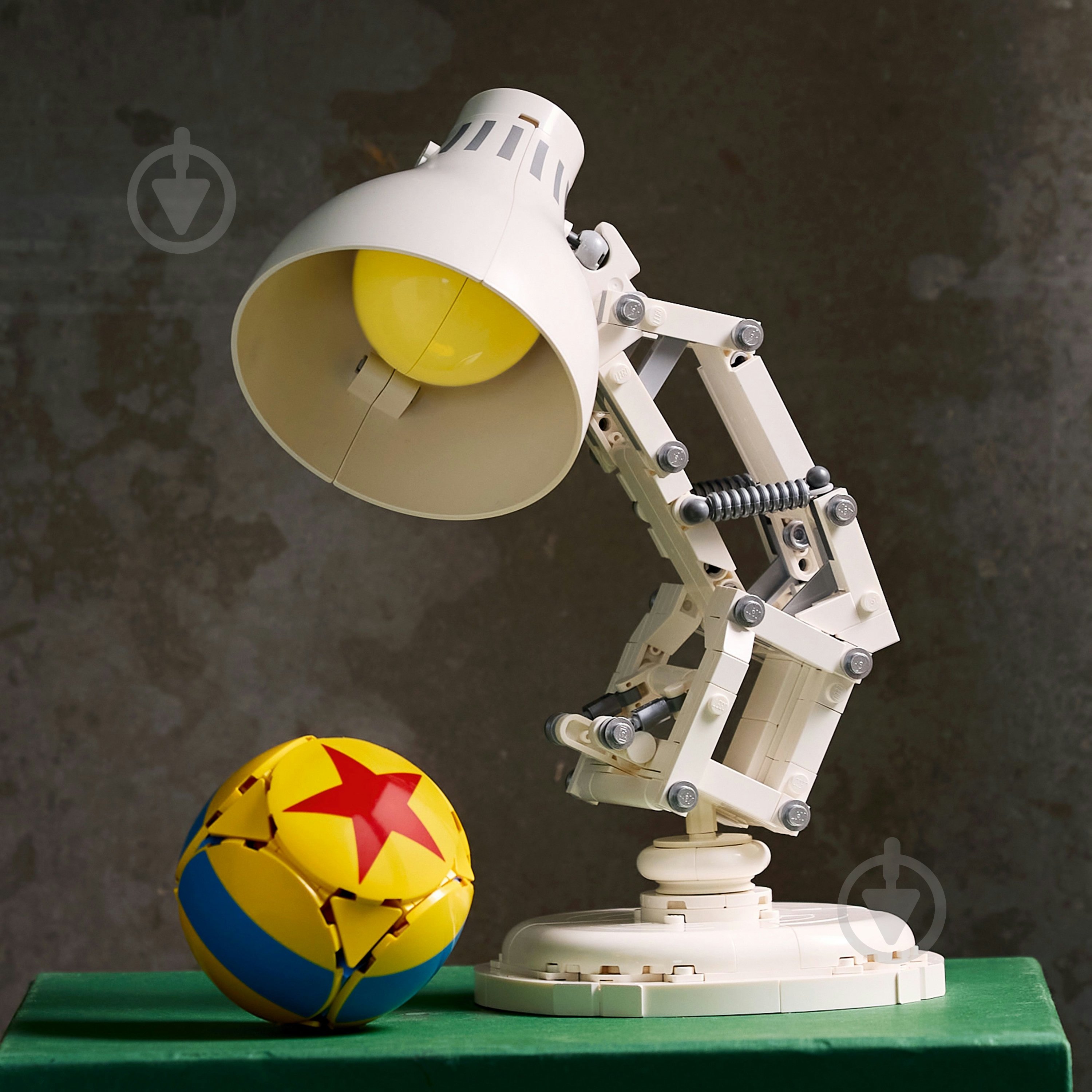 Конструктор LEGO Ideas Luxo Jr. 21357 - фото 9