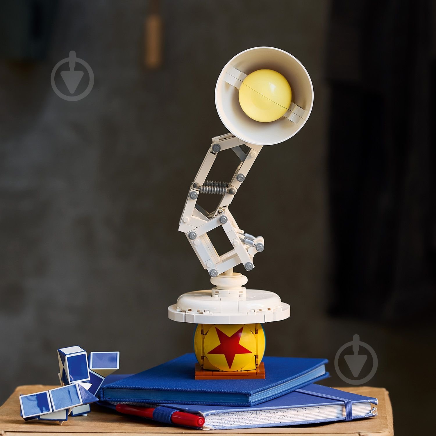 Конструктор LEGO Ideas Luxo Jr. 21357 - фото 5
