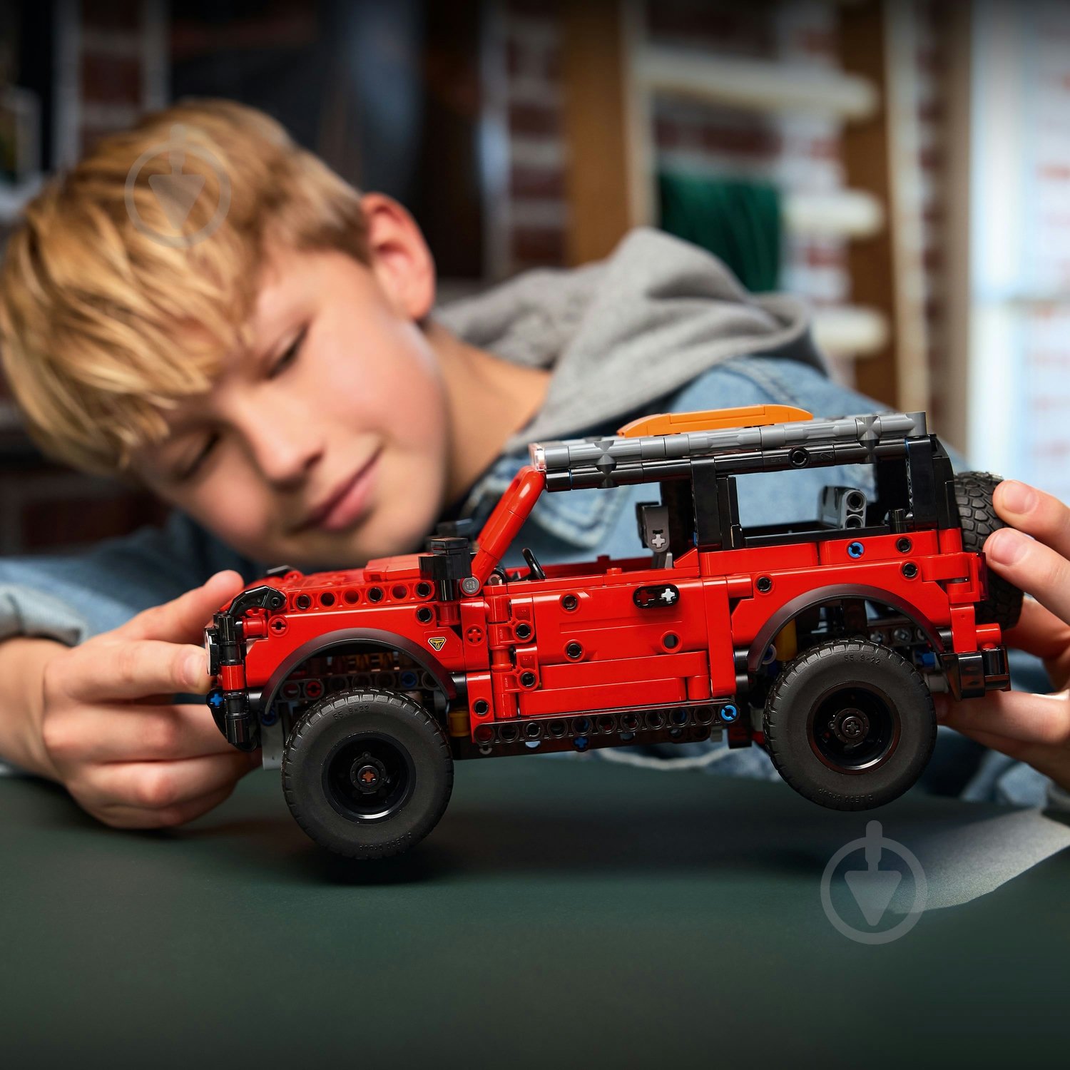 Конструктор LEGO Technic Позашляховик Ford Bronco® 42213 - фото 6