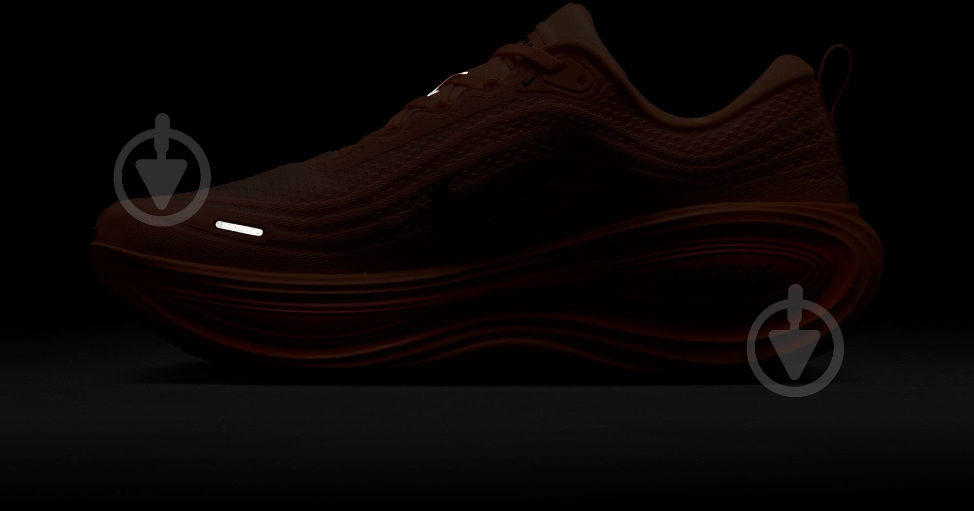 Кроссовки Nike Vomero Plus HV8150-801 р.43 - фото 11 Кроссовки Nike Vomero Plus HV8150-801 р.43 - фото 11