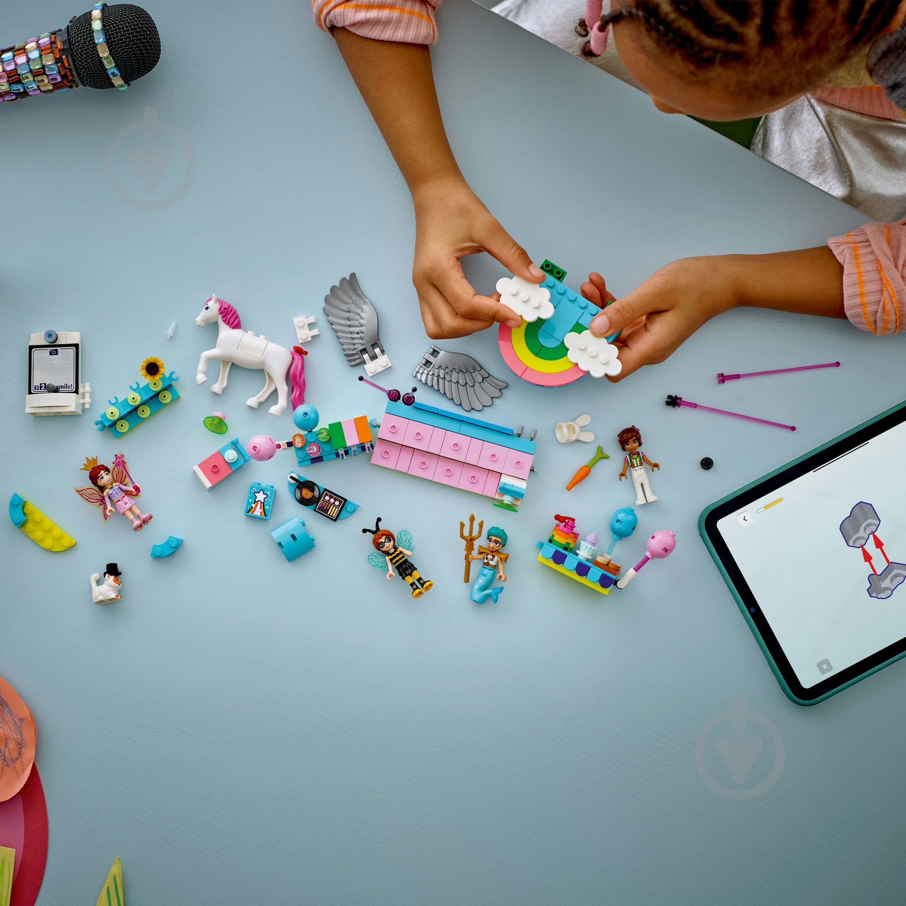 Конструктор LEGO Friends Костюмована вечірка з єдинорогом і феєю 42661 - фото 5