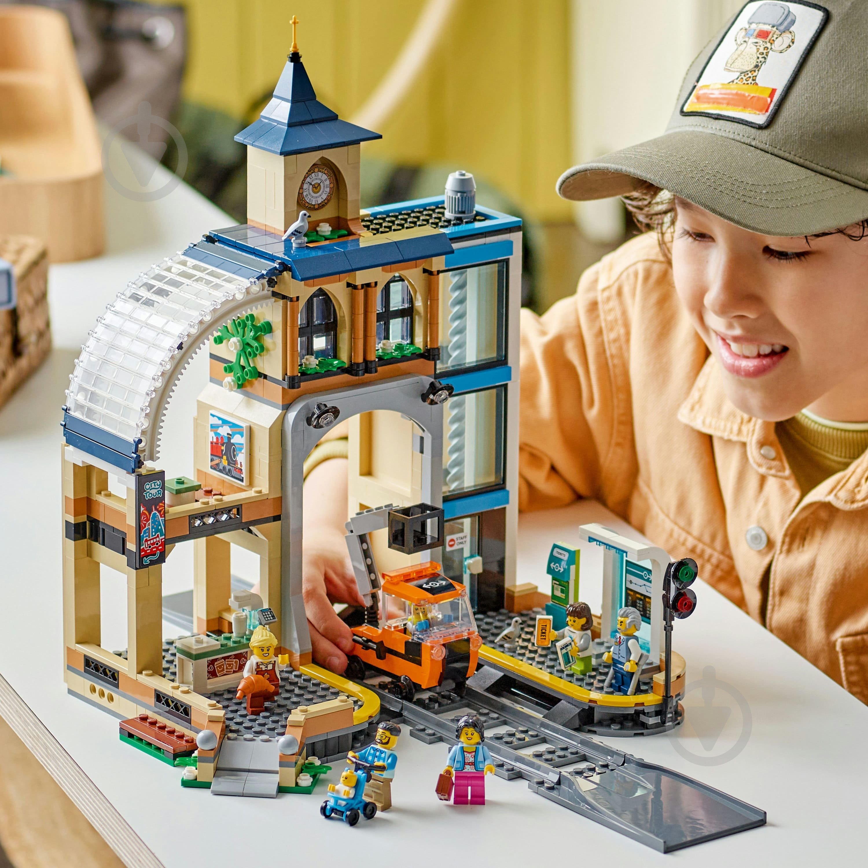 Конструктор LEGO City Центральний залізничний вокзал 60469 - фото 4