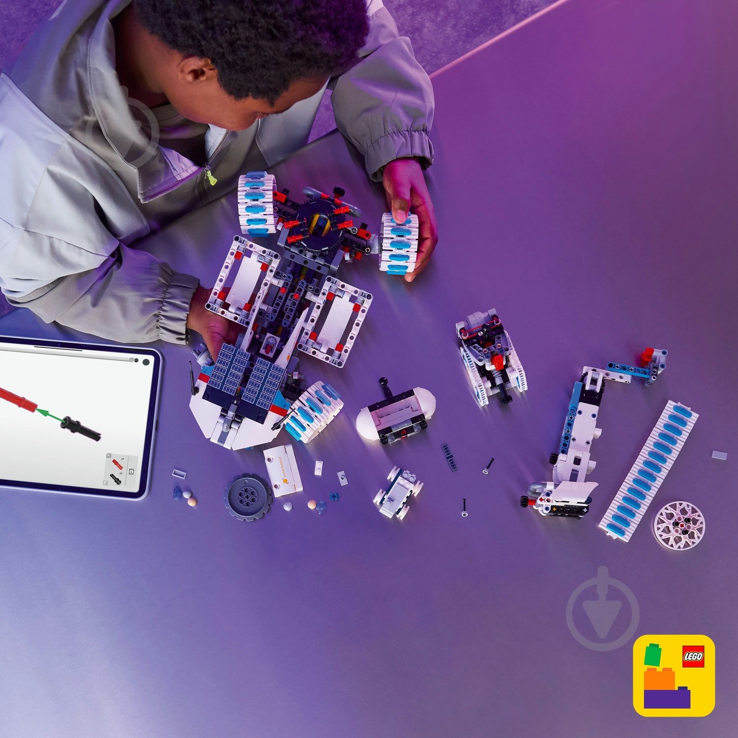 Конструктор LEGO Technic Місяцехід Lunar Outpost™. Космічний корабель 42211 - фото 5 Конструктор LEGO Technic Місяцехід Lunar Outpost™. Космічний корабель 42211 - фото 5