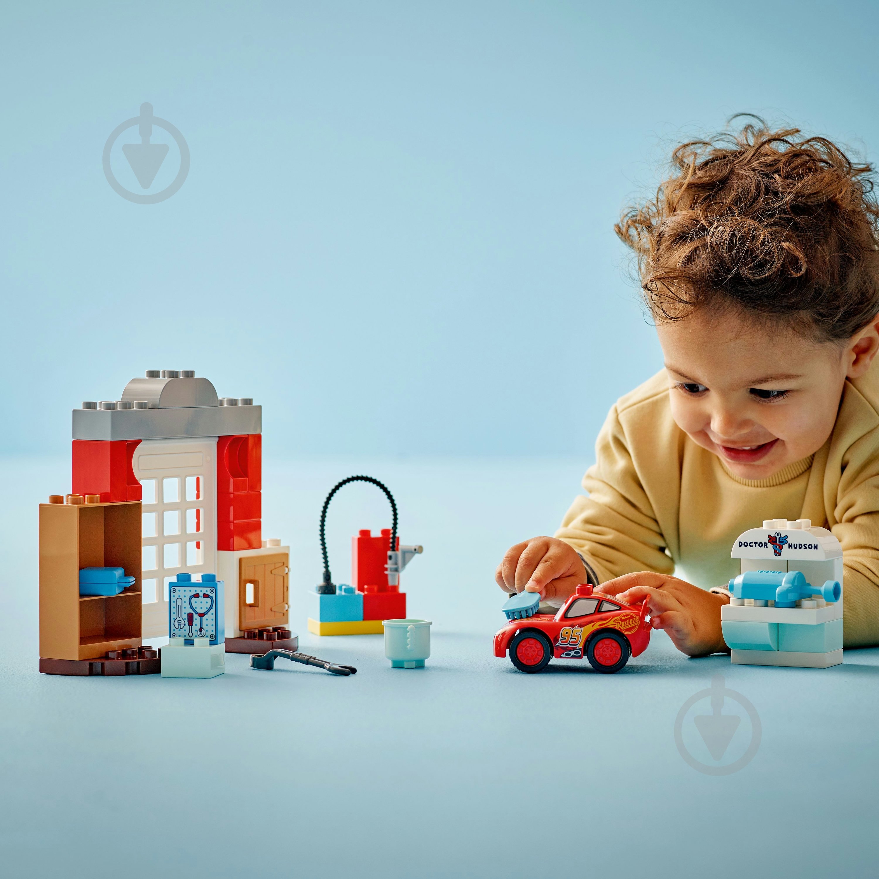 Конструктор LEGO DUPLO Disney Візит МакКвіна в гараж Дока 10456 - фото 4