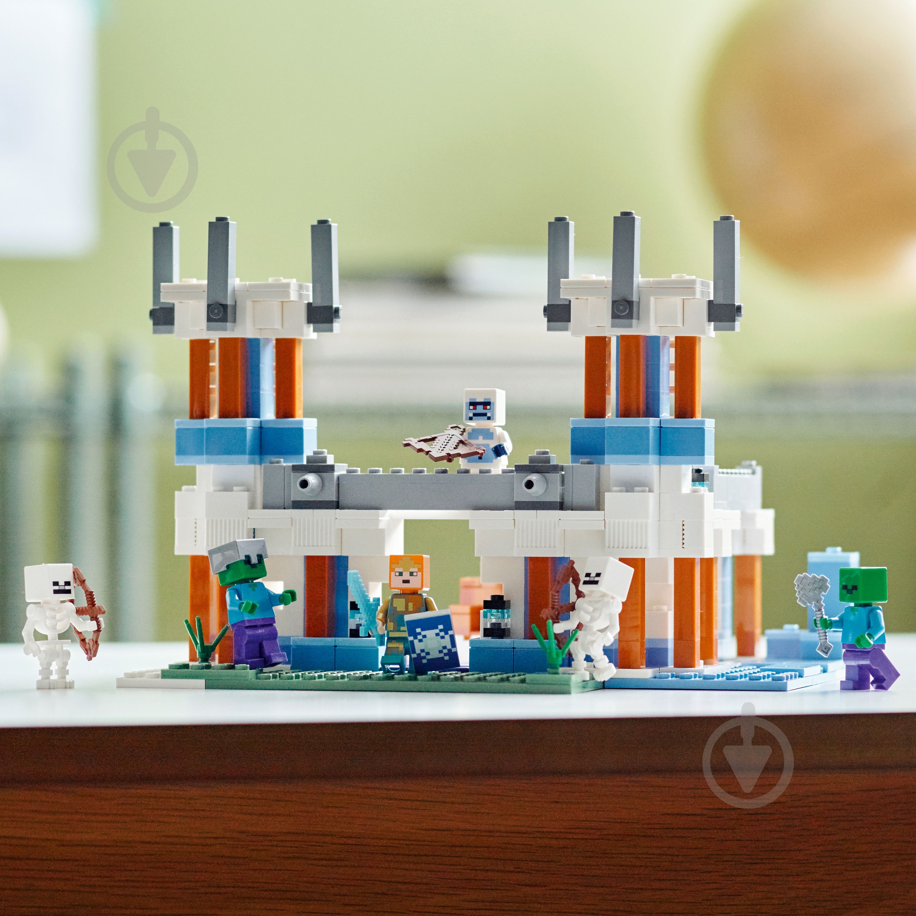 Конструктор LEGO Minecraft Крижаний замок 21186 - фото 6