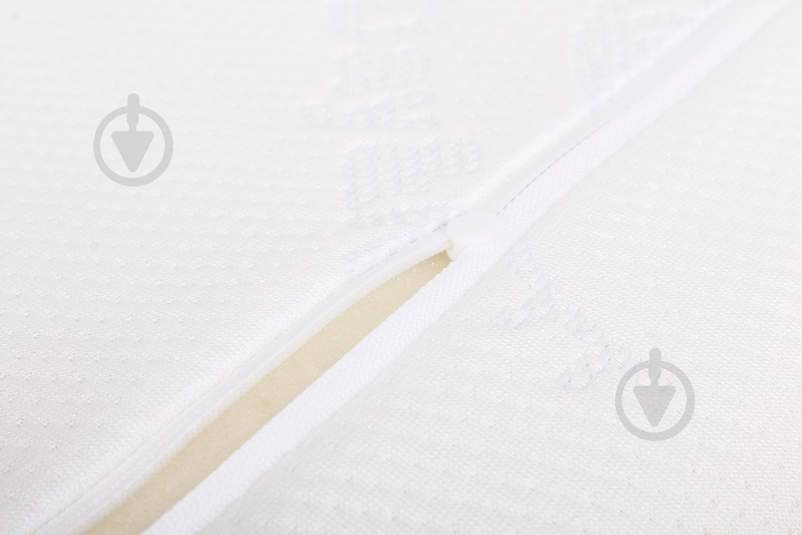 Мини-подушка Memory ЕММ 50x33 см белый - фото 4