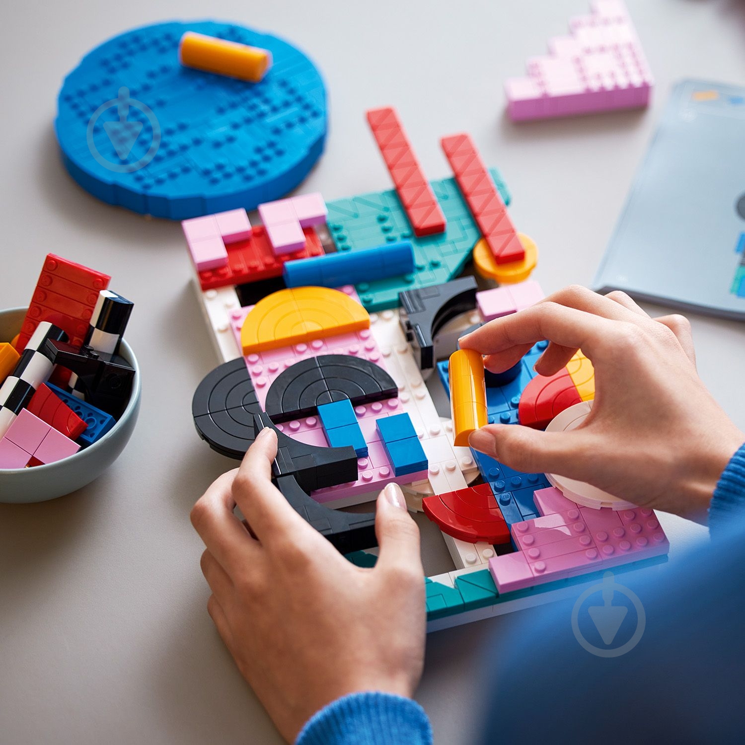Конструктор LEGO Art Современное искусство 31210 - фото 7
